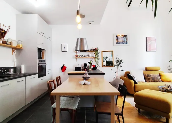 Bright And Warm In Apartment