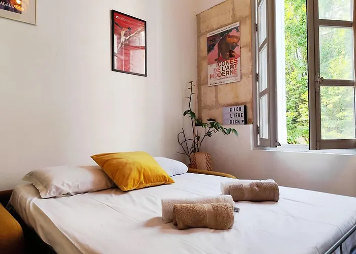 Bright And Warm In Apartment *